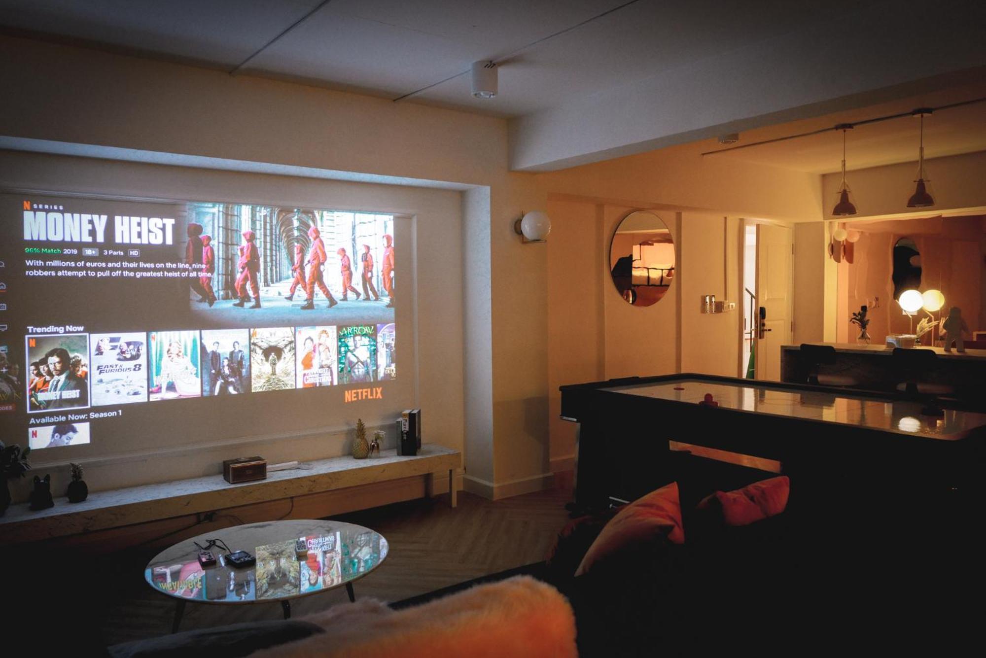 Theme Boutique Hotel Bangkok Makkasan Стая снимка