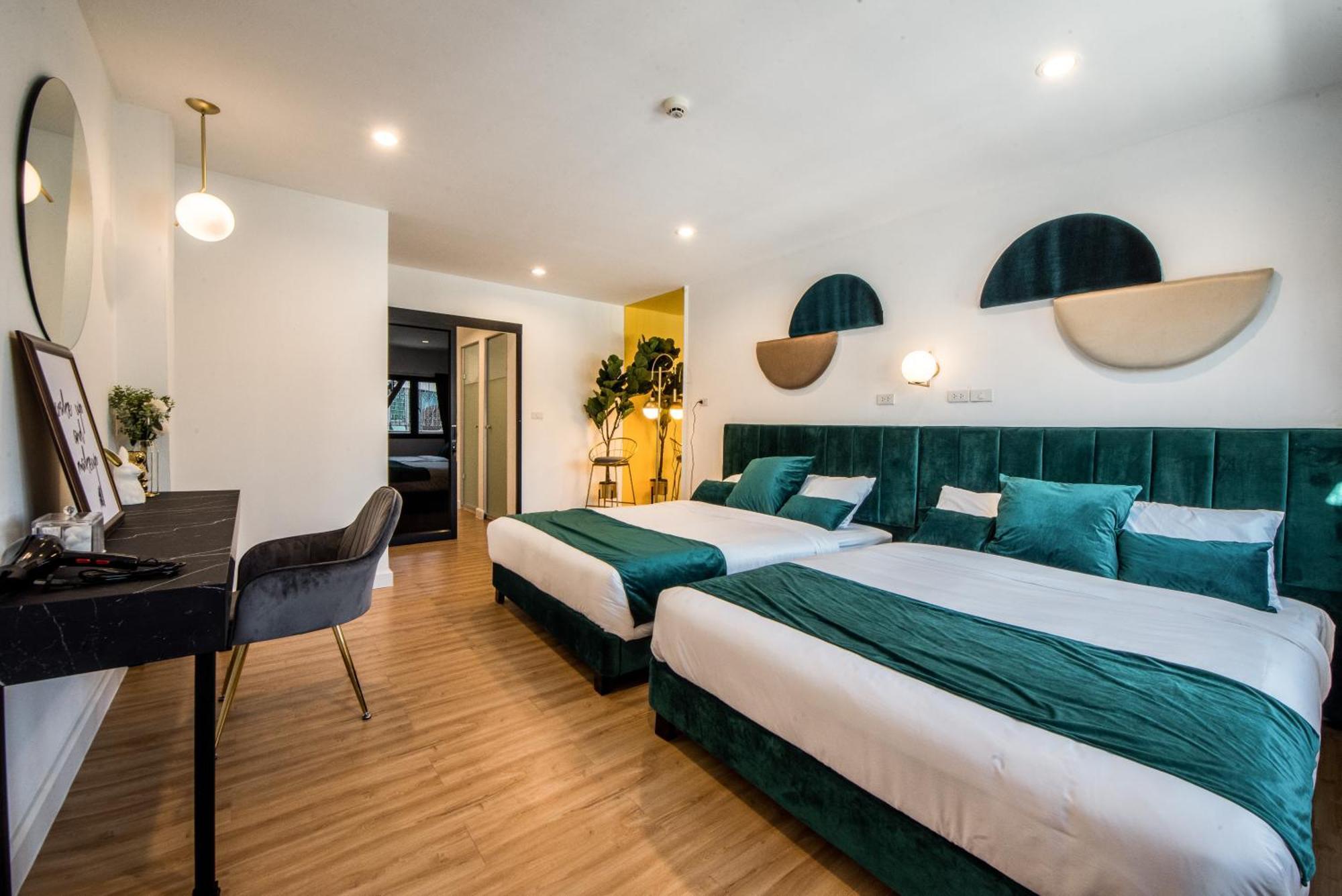 Theme Boutique Hotel Bangkok Makkasan Стая снимка