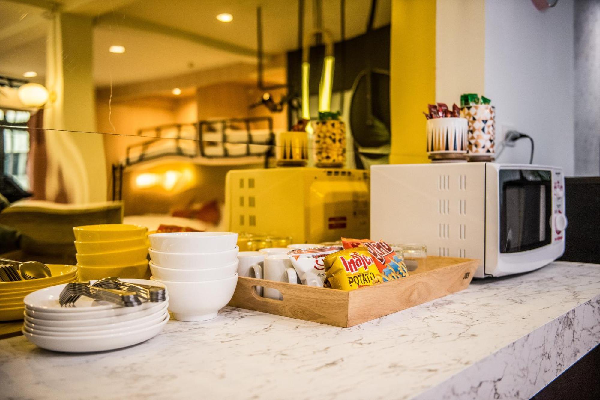 Theme Boutique Hotel Bangkok Makkasan Стая снимка